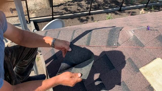 Как смонтировать конек на мягкой кровли ?
