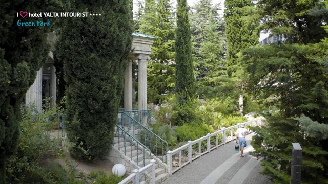 «Ялта-Интурист» – ваше путешествие в историю начинается здесь