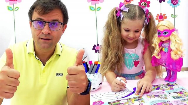 Диана и Папа играют с новым детским журналом Love Diana!   Чем занять ребенка