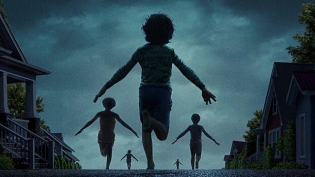 Фильм Орудия (2025). Режиссер Зак Креггер. В главной роли Джулия Гарнер. Фильм "Орудия". Разбор