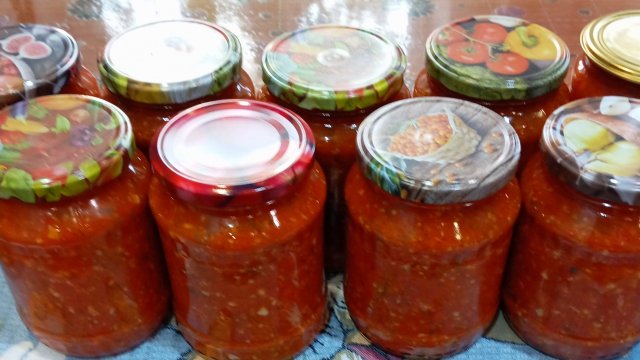 Очень вкусный томатный соус "Сацебели".