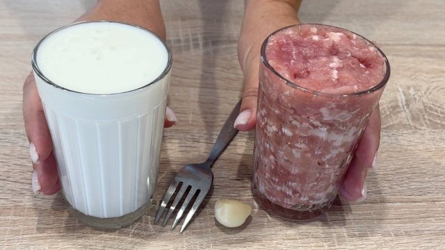 Беру стакан кефира и фарш! Вкусный завтрак или ужин готовлю 2 раза в неделю! Нежнейший