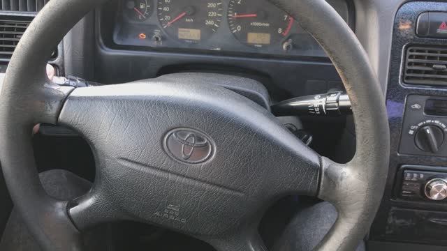 Toyota Avensis 1998 1.6 Тест драйв от первого лица