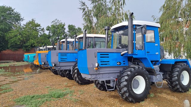 Трактора Т-150 ХТЗ восстановленные после КАП ремонта. Цены август 25 года.
