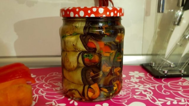 Боже как это вкусно! Рулетики из Баклажанов на зиму с начинкой!