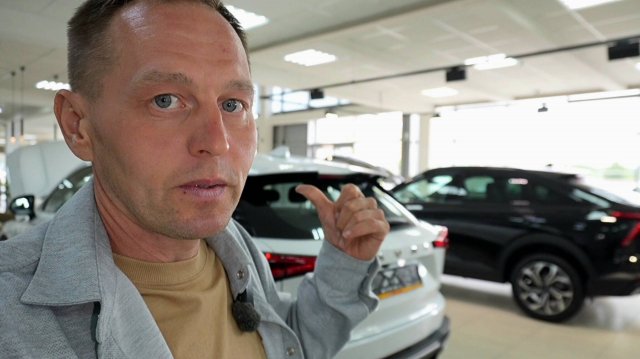 Сотрудник HAVAL напал на клиента. Съемка запрещена? Такого я давно не встречал