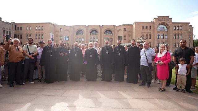 Армяне Москвы видеообращением поздравили Самвела Карапетяна с 60-летием