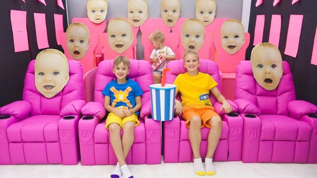 Влад и Ники. Челлендж в кинотеатре! Веселые истории для детей!