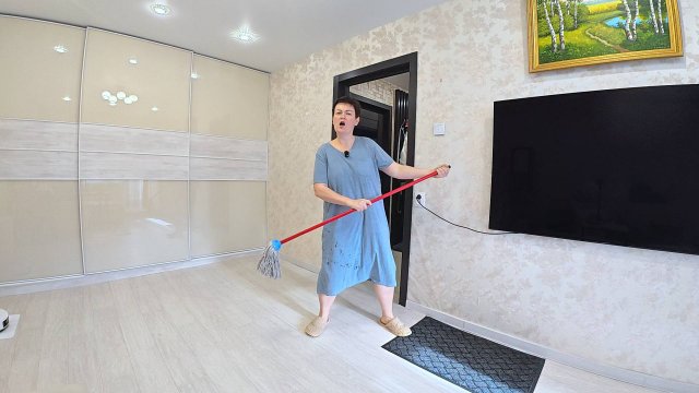РАСПРОДАЛА остатки техники! СКОЛЬКО ДЕНЕГ отбили?! ДОРВАЛАСЬ до готовки варю быстрые ЩИ на обед Влог