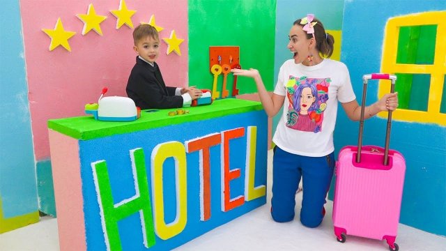 Влад и Ники и новая игра ОТЕЛЬ! Веселое видео для детей!