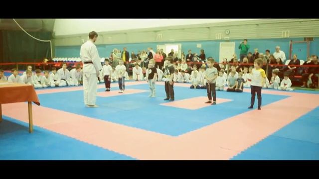 Каратэ для детей с 4 лет_ первый экзамен по каратэ