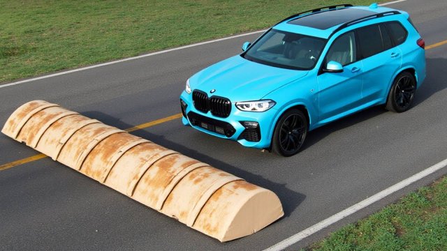 🤣🚨 "Лежачий полицейский" против ПОДВЕСКИ👍🤯! BeamNG Drive - кто кого?
