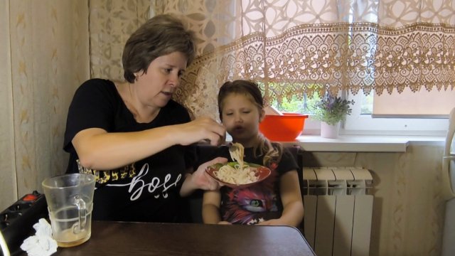 Мукбанг 🍽️Сегодня не одна 😊‼️