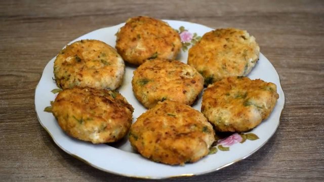 Если готовлю котлеты из курицы, то только так и никак по другому! Сочные куриные котлеты,тают во рту