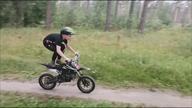 Трюки на питбайке!