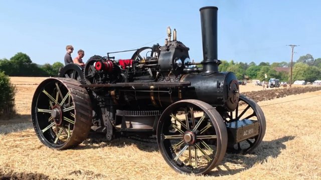 МОЩЬ! 1870 год! Мужики показали трактор на паровой тяге! #1