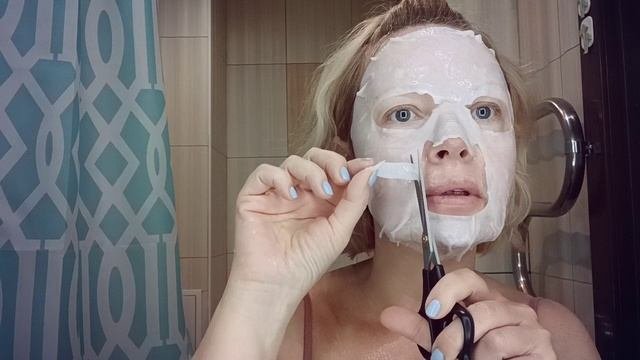 Неудачная маска 🥶ухаживаю за лицом и болтаю 🤗
