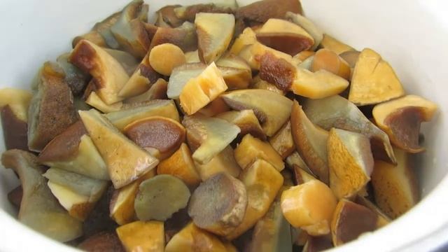 Грибы маринованные (моховики) на зиму.