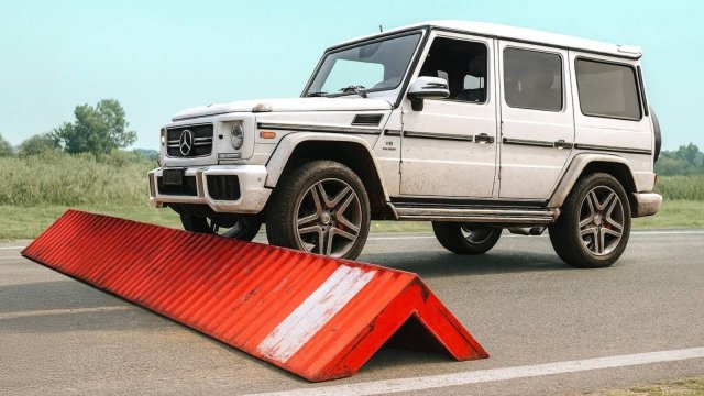 Вот почему я ненавижу лежачих полицейских! 😂🤯💥 Кто проедет, а кто взлетит? 🏆 BeamNG Drive 🔥