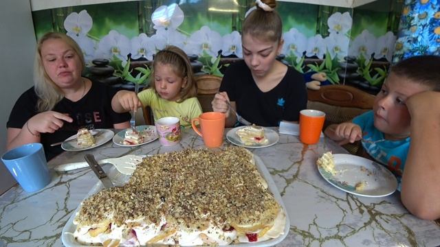 мукбанг домашний торт