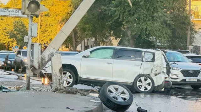 Аварии и ДТП НА ДОРОГАХ — не уступил и получил подборка на видео регистратор