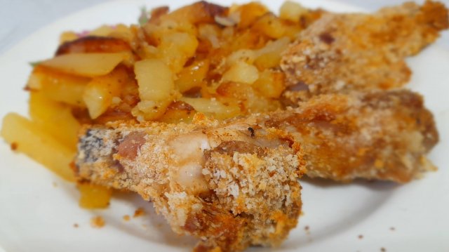 Куриные крылышки в панировке в аэрогриле