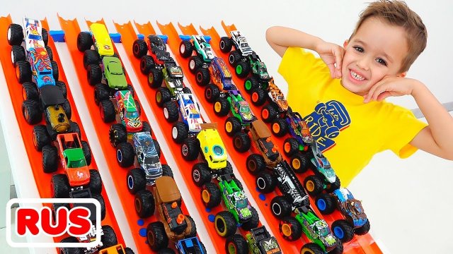 Влад и Ники играют с игрушечными машинками Hot Wheels! Веселые видео для детей!