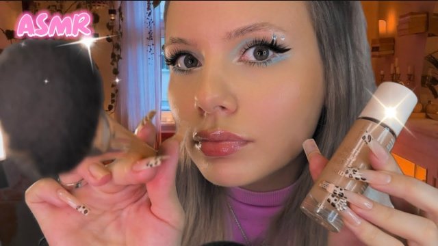 АСМР ПОПУЛЯРНАЯ ДЕВОЧКА ДЕЛАЕТ ТЕБЕ МАКИЯЖ НА ВЕЧЕРИНКЕ💕но она твоя бестия ✨