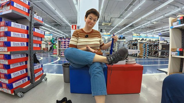 Приехали на ШОППИНГ в Мегу! Выбираю себе ОБУВЬ на осень! Купила ДОРОГУЩИЕ кроссовки себе и Вовану