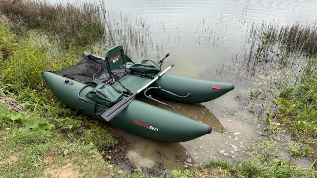 Надувной Катамаран. Рыбалка на воде. Лайт Джиг Спиннинг.Пасмурная Погода. Осень 2025.