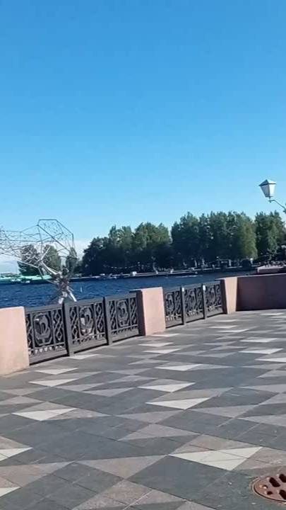 Онежская набережная. Петрозаводск. Карелия.