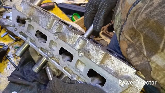 замена направляющих клапанов