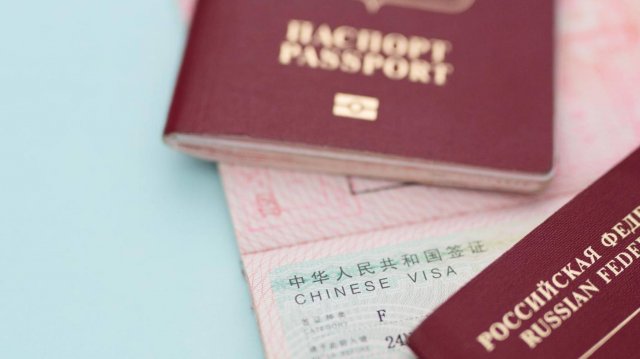 Китай вводит безвизовый режим для россиян. Когда он начнет действовать и как будет работать?