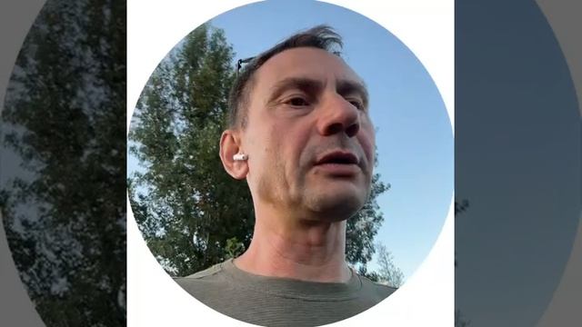 Без названия. Просто его нет.