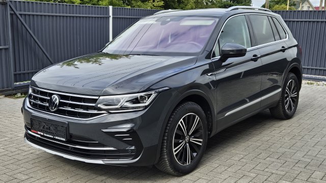 VW Tiguan 2022! 1.5 TSi 150 hp DSG7 DQ381! Камеры 360⁰, проекция, Matrix led IQ.Light, запаска, ACC.