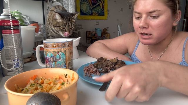 МУКБАНГ ЕМ ГРИБЫ КОТОРЫЕ САМА СОБРАЛА