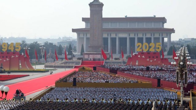 Грандиозное шествие: как прошел самый масштабный в мире парад в Пекине