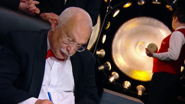 Легендарная телеигра "Что? Где? Когда?" выходит в эфир уже полвека
