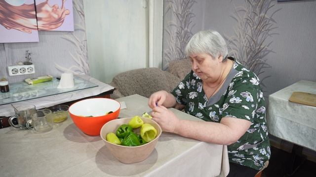 Фарширую домашний сладкий перец