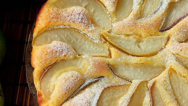 Пирог с грушами на кефире. Невероятная вкуснятина.