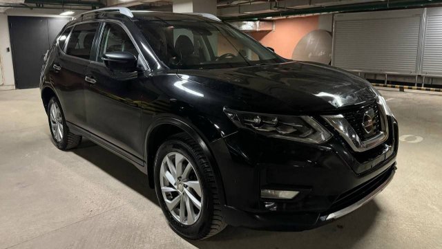 Nissan X-Trail; 2,5 AT; 2020; Черный