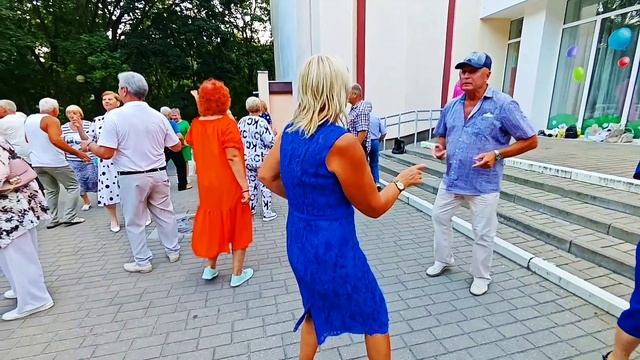 31.08.25г... "ЛИСТЬЯ ЖЕЛТЫЕ"...