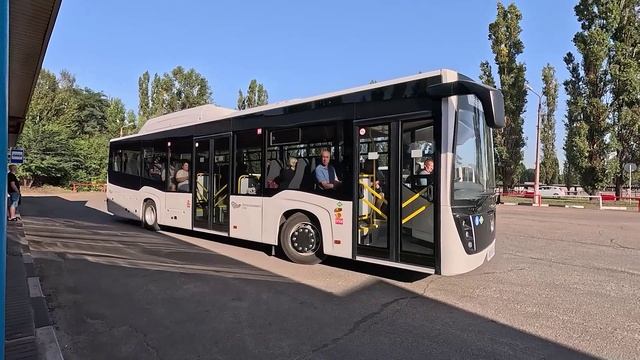 На работу и домой работники ОЭМК теперь добираются на новых автобусах и по новым маршрутам