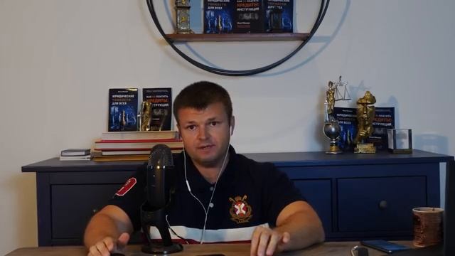 Картавый звонарь веселит.