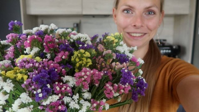 vlog ☀️Третий раз в первый класс - Стёпа пошел в школу 🎒 / шикарный букет 🤩/ супруг сделал свет💡