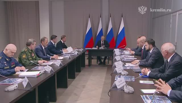 Владимир Путин проводит совещание по вопросам развития двигателестроения, 5 сентября 2025 года