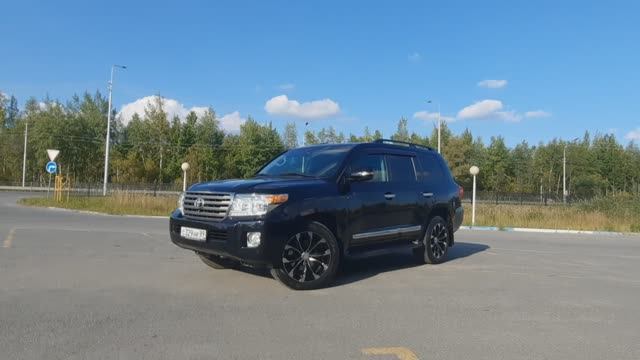 Toyota Land Cruiser '2014 200 Series Рестайлинг 1