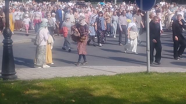 Патриарший Крестный ход в Москве 2025