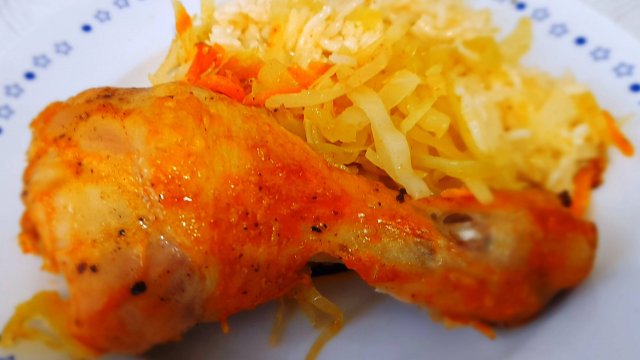 Рис с курицей и капустой, в духовке
