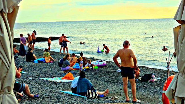 ✅️🌴7 СЕНТЯБРЯ В АДЛЕРЕ: +23° ТЕПЛА, ПРОШЁЛ ДОЖДЬ, АДЛЕРСКАЯ НАБЕРЕЖНАЯ БИТКОМ. ЛУЧШИЕ ПЛЯЖИ И ЛОКАЦ